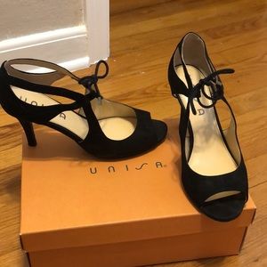 Unisa Black Tie Heel